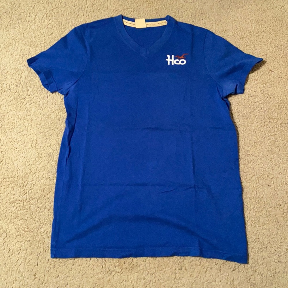 Men’s Hollister V-Neck